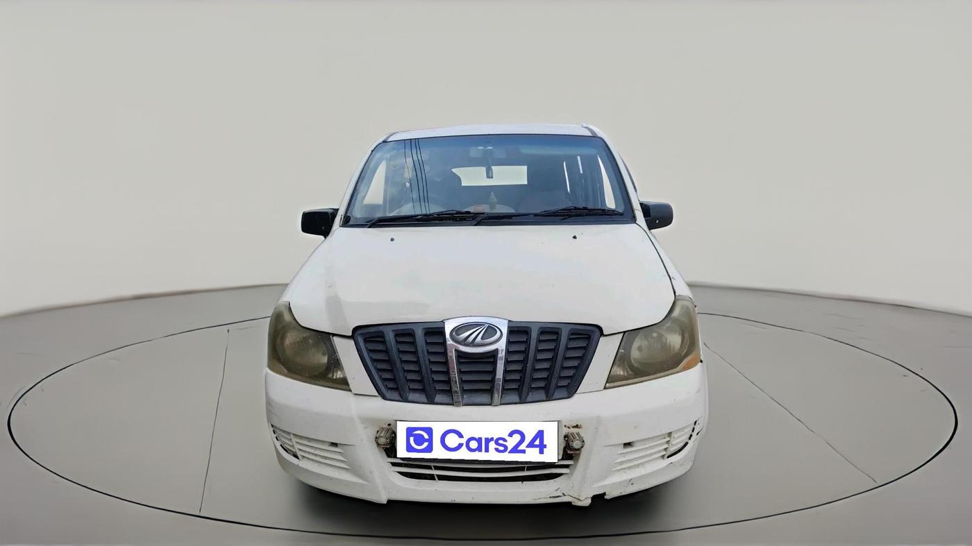 2011 Mahindra Xylo D2 BS III, Diesel, Manual, 1,00,026 km, exterior