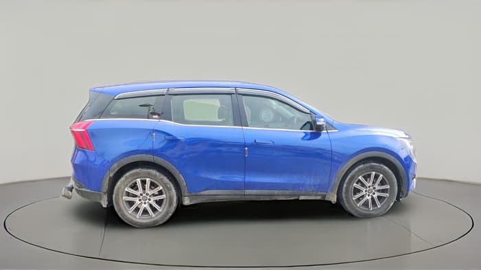 2021 Mahindra XUV700 AX 7 LUXURY P AT 7 STR, Petrol, Automatic, 41,646 km, exterior