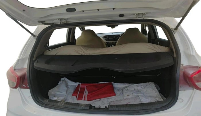 2017 Hyundai Grand i10 SPORTZ 1.2 KAPPA VTVT, Petrol, Manual, 1,75,651 km, exterior