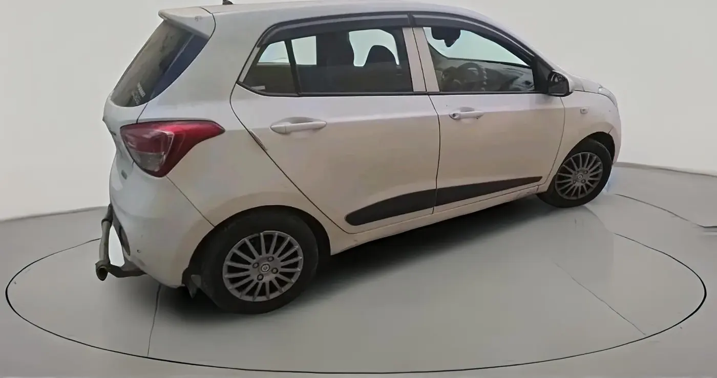 2017 Hyundai Grand i10 SPORTZ 1.2 KAPPA VTVT, Petrol, Manual, 1,75,651 km, exterior
