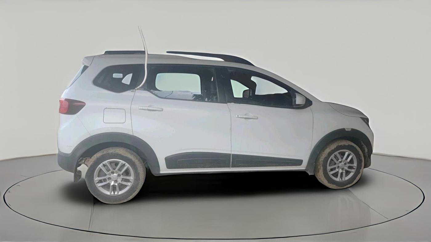 2019 Renault TRIBER RXT, Petrol, Manual, 38,755 km, exterior