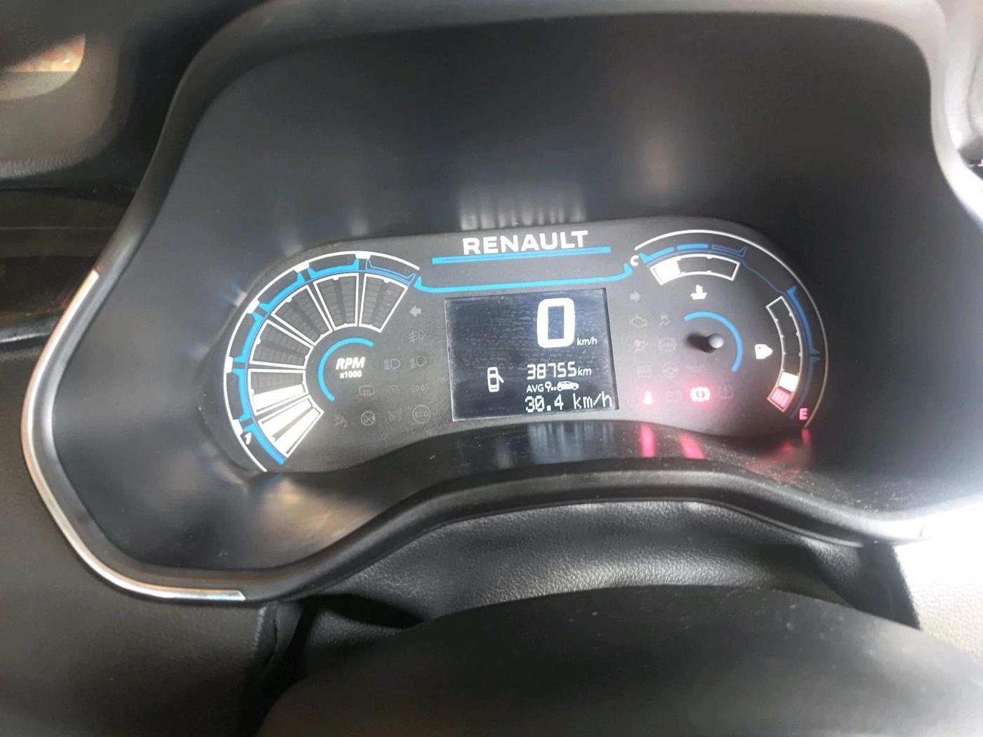 2019 Renault TRIBER RXT, Petrol, Manual, 38,755 km, interior