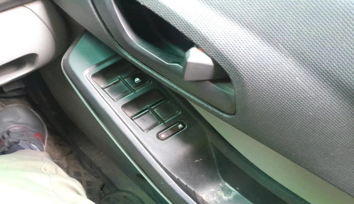 2022 Tata Tiago XT CNG, CNG, Manual, 75,622 km, interior