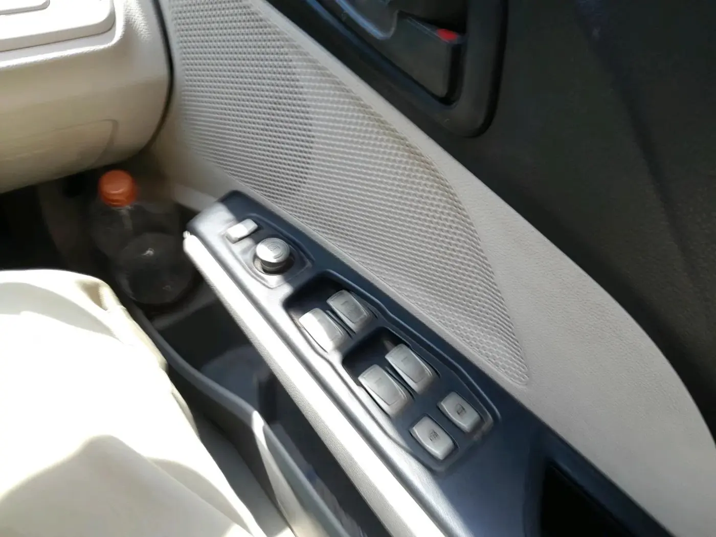2023 Mahindra XUV300 W6 1.5 Diesel, Diesel, Manual, 89,841 km, interior