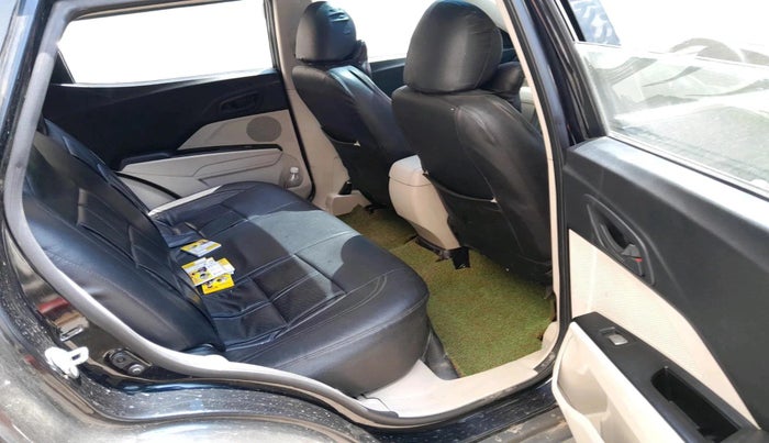 2023 Mahindra XUV300 W6 1.5 Diesel, Diesel, Manual, 89,841 km, interior