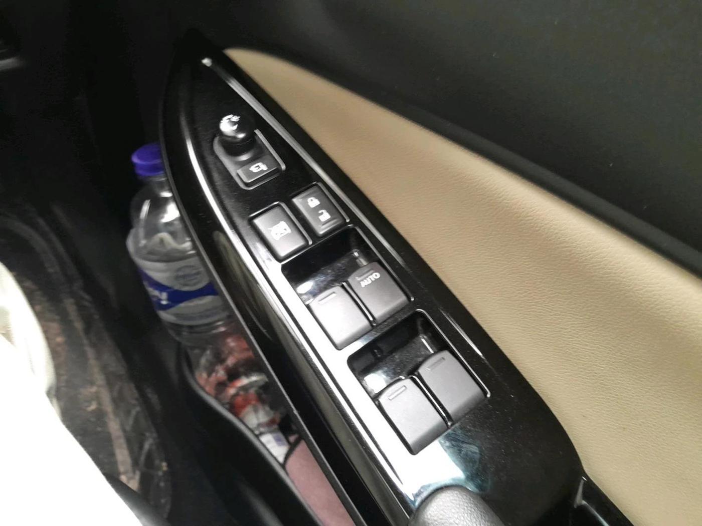 2025 Toyota Glanza G E-CNG, CNG, Manual, 19,564 km, interior