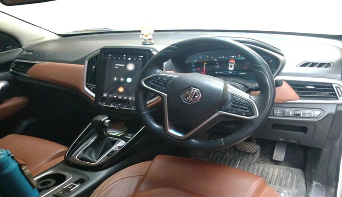 2021 MG HECTOR PLUS SHARP 1.5 PETROL TURBO CVT 6-STR, Petrol, Automatic, 70,068 km, interior