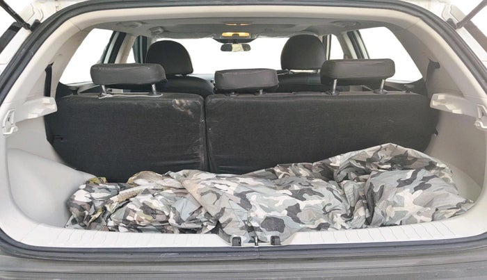 2024 Mahindra XUV 3XO AX5 1.2 L TCMPFI AT, Petrol, Automatic, 12,838 km, exterior