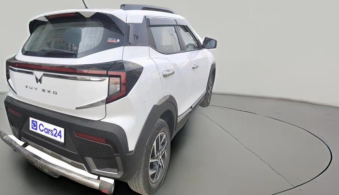 2024 Mahindra XUV 3XO AX5 1.2 L TCMPFI AT, Petrol, Automatic, 12,838 km, exterior