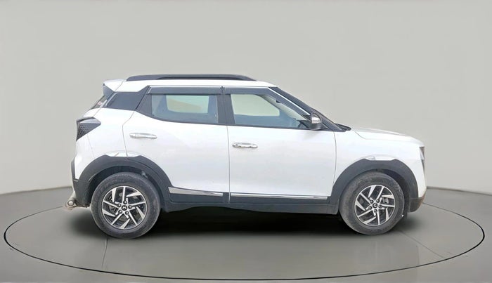 2024 Mahindra XUV 3XO AX5 1.2 L TCMPFI AT, Petrol, Automatic, 12,838 km, exterior