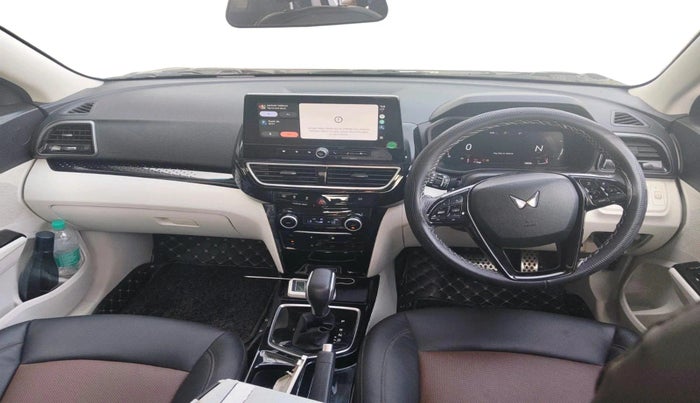 2024 Mahindra XUV 3XO AX5 1.2 L TCMPFI AT, Petrol, Automatic, 12,838 km, interior