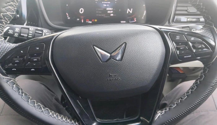 2024 Mahindra XUV 3XO AX5 1.2 L TCMPFI AT, Petrol, Automatic, 12,838 km, interior