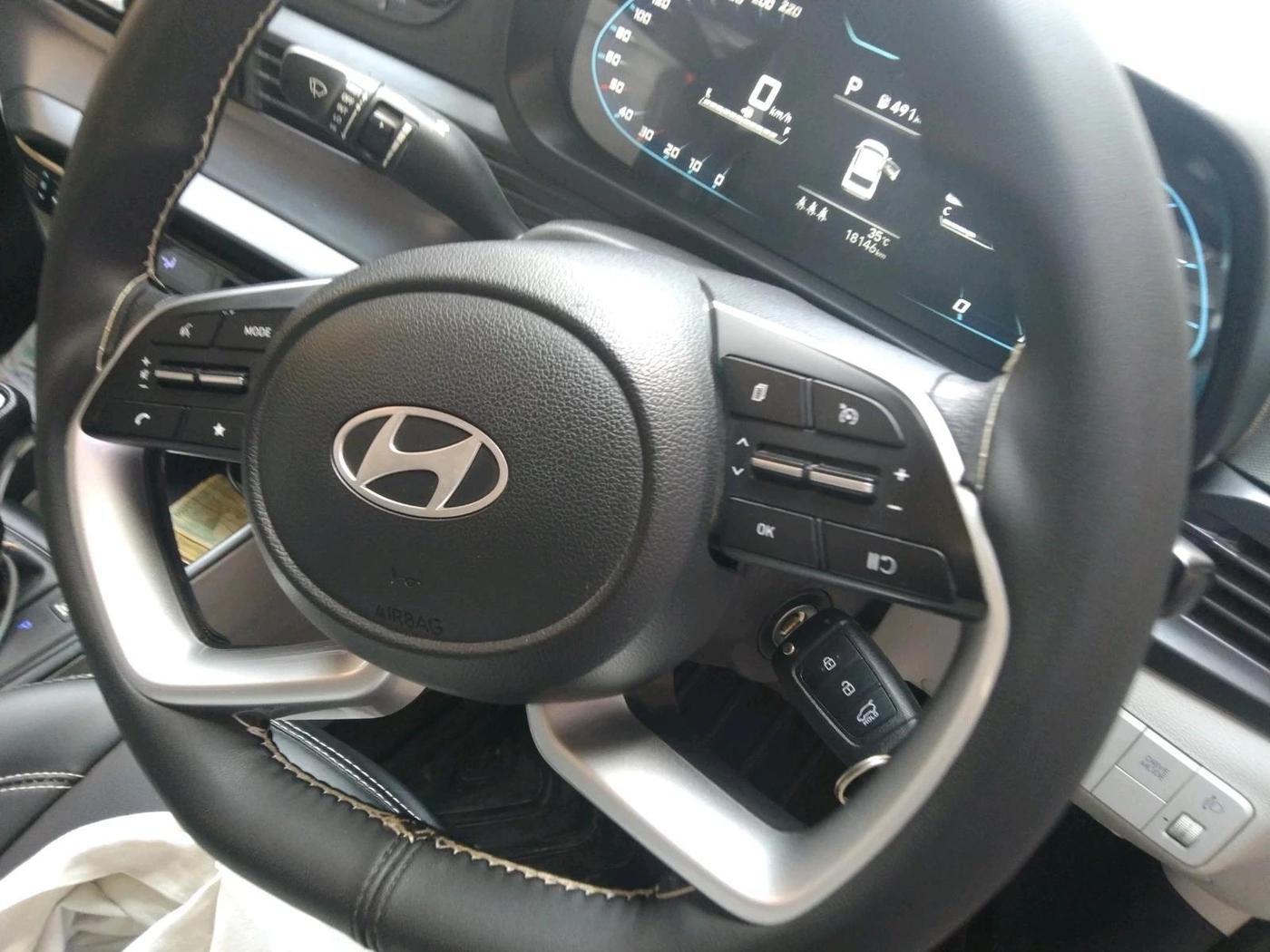 2023 Hyundai NEW I20 SPORTZ 1.2 IVT, Petrol, Automatic, 18,146 km, interior