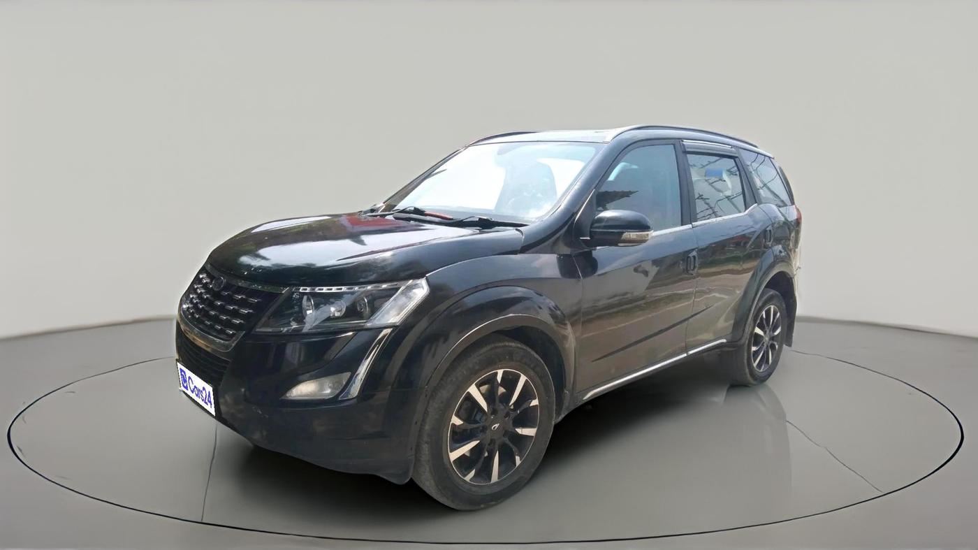 2019 Mahindra XUV500 W11, Diesel, Manual, 1,96,502 km, exterior