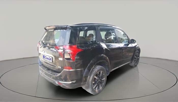 2019 Mahindra XUV500 W11, Diesel, Manual, 1,96,502 km, exterior