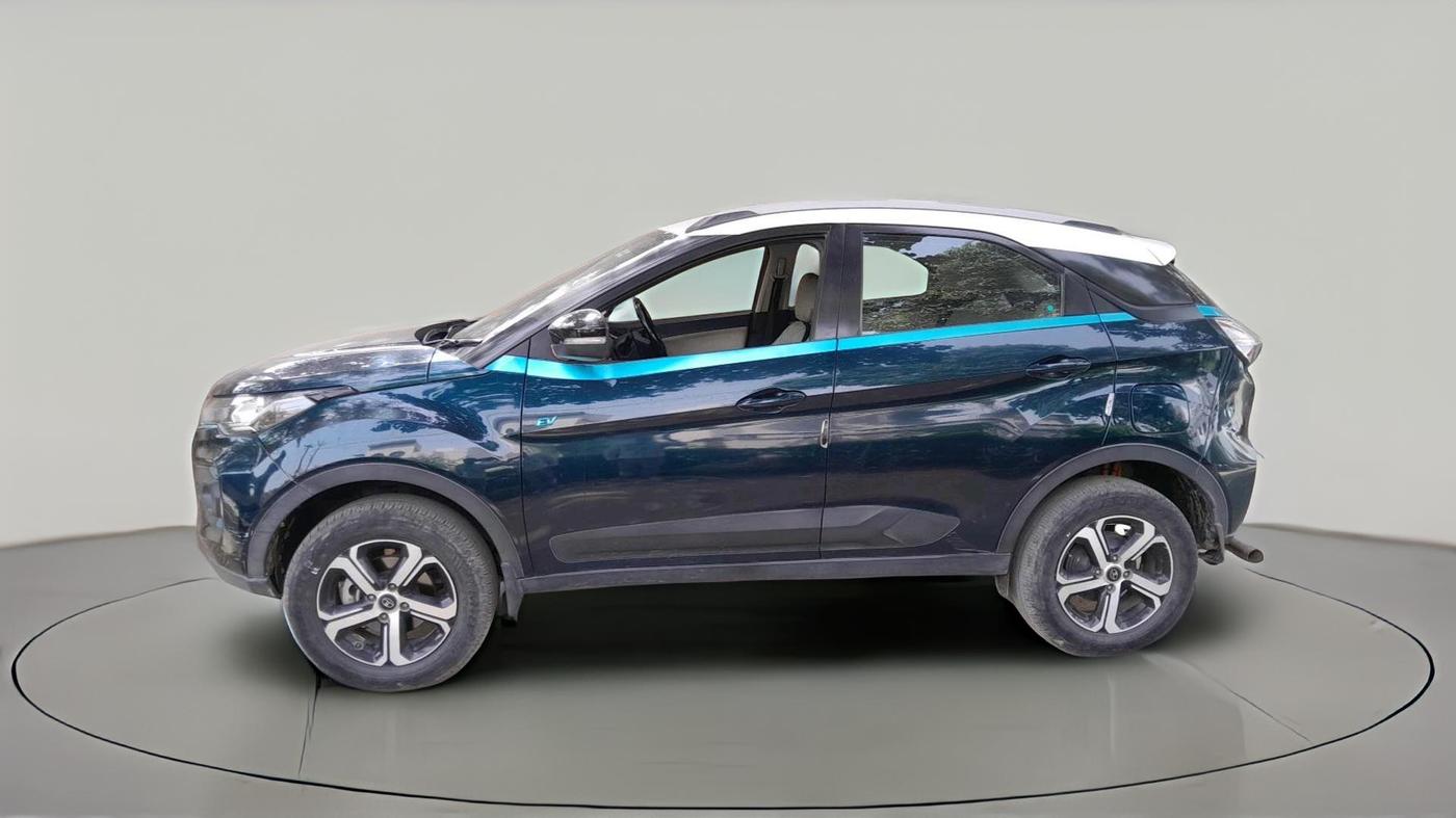 2022 Tata NEXON EV XZ PLUS, Electric, Automatic, 66,024 km, exterior