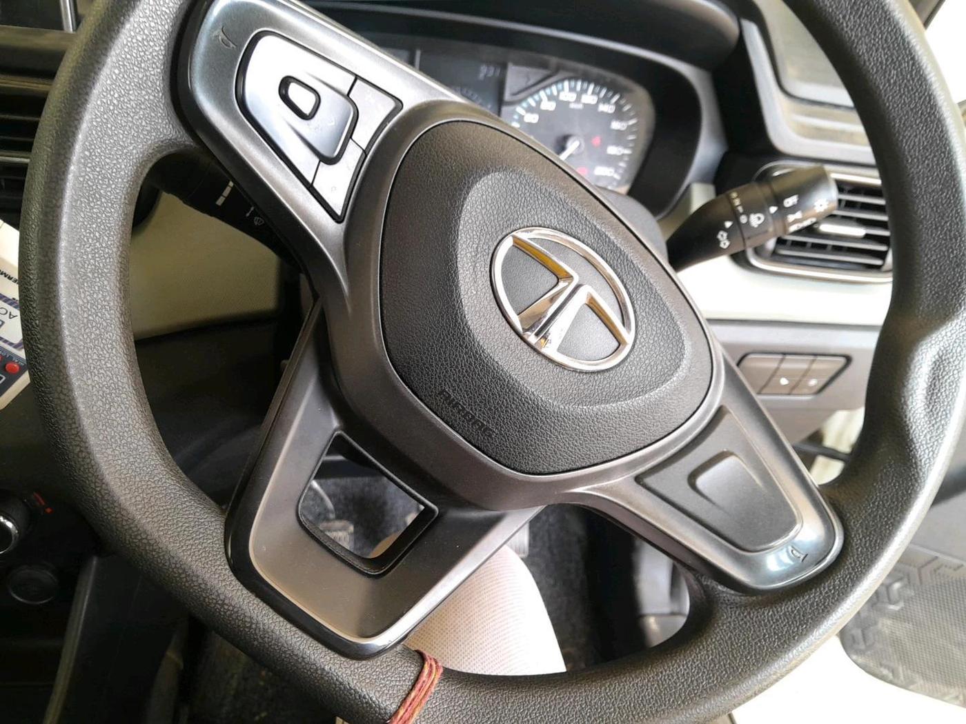 2023 Tata PUNCH ADVENTURE MT, Petrol, Manual, 51,942 km, interior