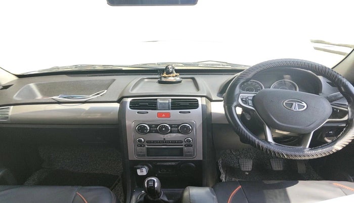 2017 Tata Safari Storme 2.2 EX 4X2, Diesel, Manual, 61,839 km, interior