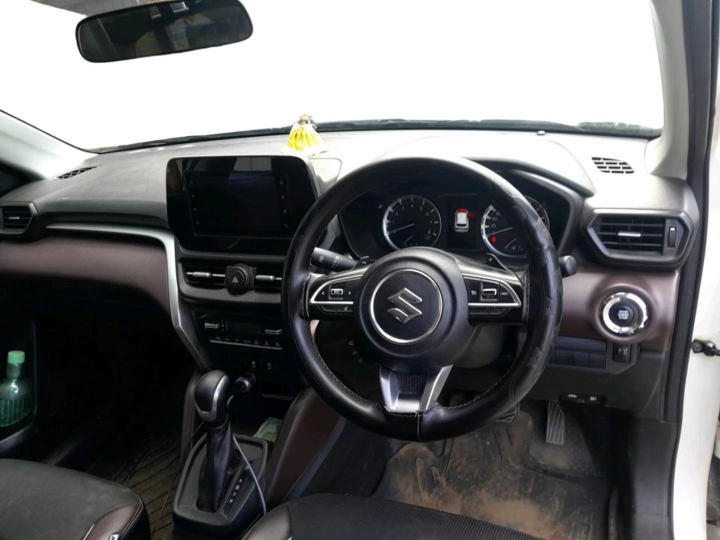 2023 Maruti Grand Vitara DELTA SMART HYBRID AT, Petrol, Automatic, 1,34,358 km, interior