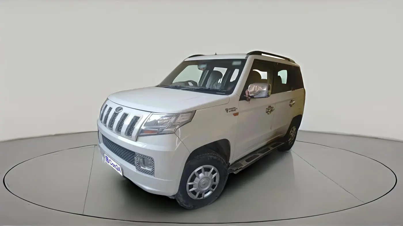 2018 Mahindra TUV300 T6 PLUS, Diesel, Manual, 1,62,808 km, exterior