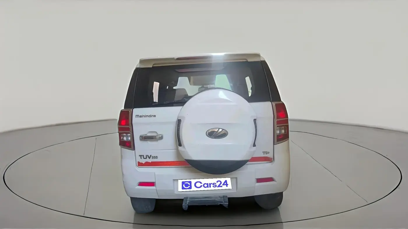 2018 Mahindra TUV300 T6 PLUS, Diesel, Manual, 1,62,808 km, exterior