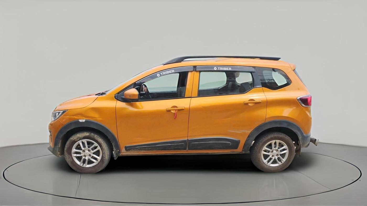 2020 Renault TRIBER RXL MT, Petrol, Manual, 48,431 km, exterior
