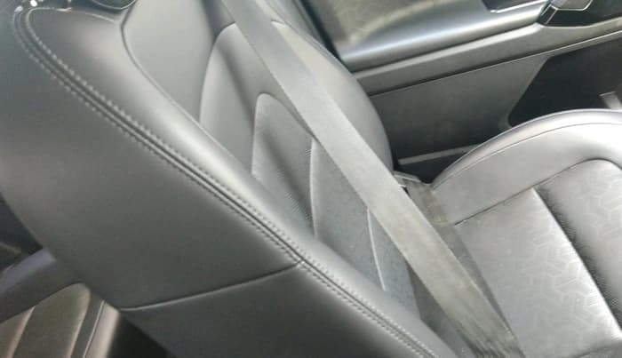 2023 Tata Harrier XZA PLUS 2.0L, Diesel, Automatic, 92,789 km, interior