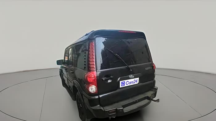 2014 Mahindra Scorpio VLX 2WD, Diesel, Manual, 1,43,609 km, exterior