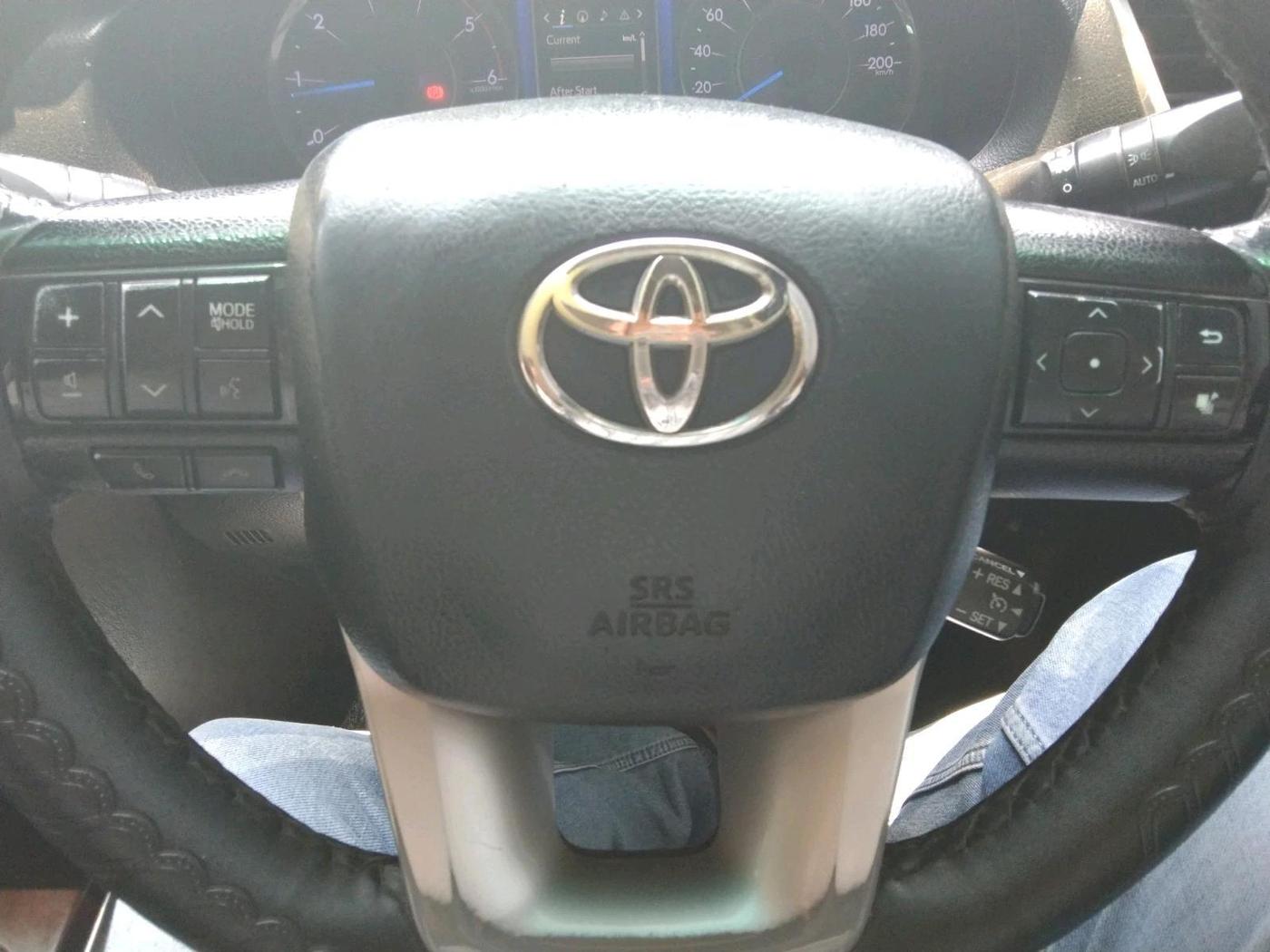 2017 Toyota Fortuner 2.8 4X4 MT, Diesel, Manual, 1,35,286 km, interior