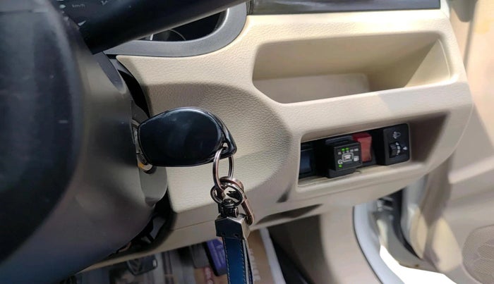 2014 Maruti Ciaz VXI, CNG, Manual, 1,42,417 km, interior