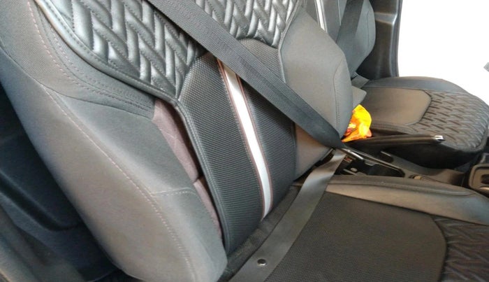 2025 Maruti Grand Vitara Delta Plus Hybrid eCVT, Hybrid, Automatic, 2,052 km, interior