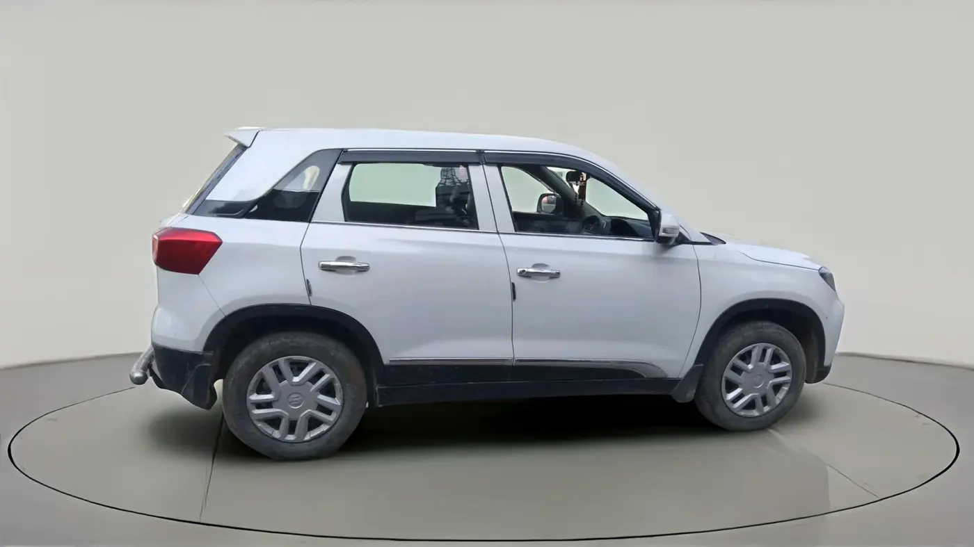2021 Maruti Vitara Brezza LXI, Petrol, Manual, 44,744 km, exterior