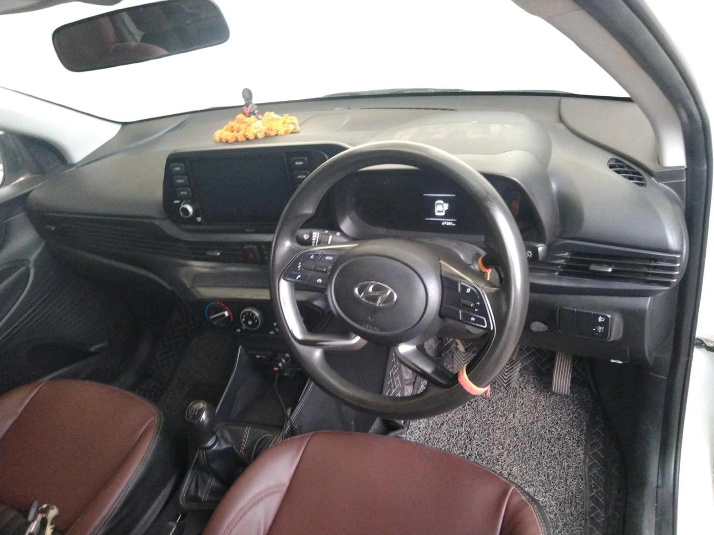 2021 Hyundai NEW I20 SPORTZ 1.2 MT, Petrol, Manual, 67,384 km, interior