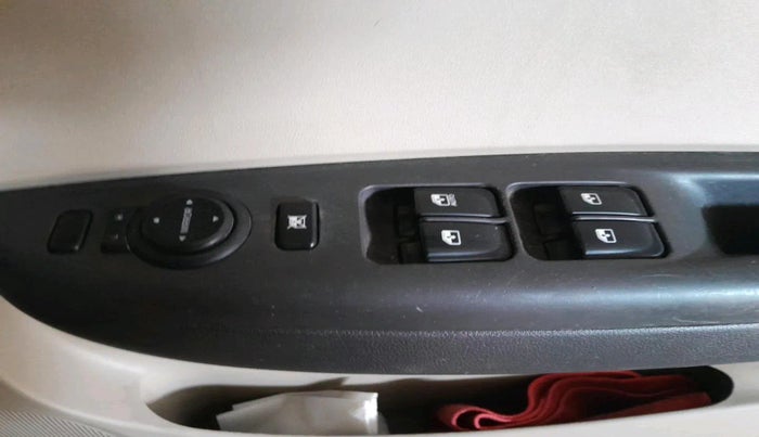2013 Hyundai i20 SPORTZ 1.4 CRDI, Diesel, Manual, 69,748 km, interior