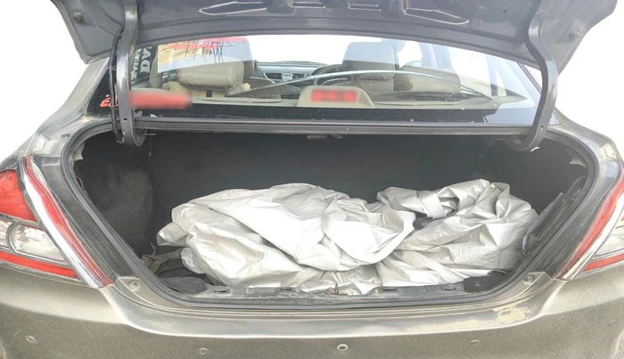 2015 Maruti Swift Dzire VDI, Diesel, Manual, 1,26,345 km, exterior