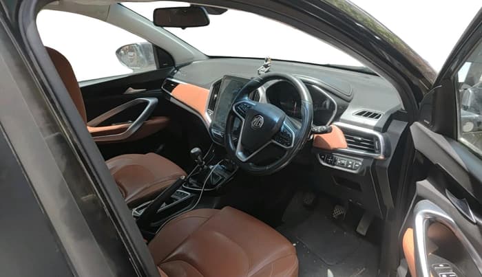 2020 MG HECTOR PLUS SHARP 1.5 PETROL TURBO HYBRID MT 6-STR, Petrol, Manual, 1,29,382 km, interior