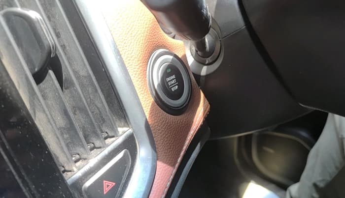 2020 MG HECTOR PLUS SHARP 1.5 PETROL TURBO HYBRID MT 6-STR, Petrol, Manual, 1,29,382 km, interior