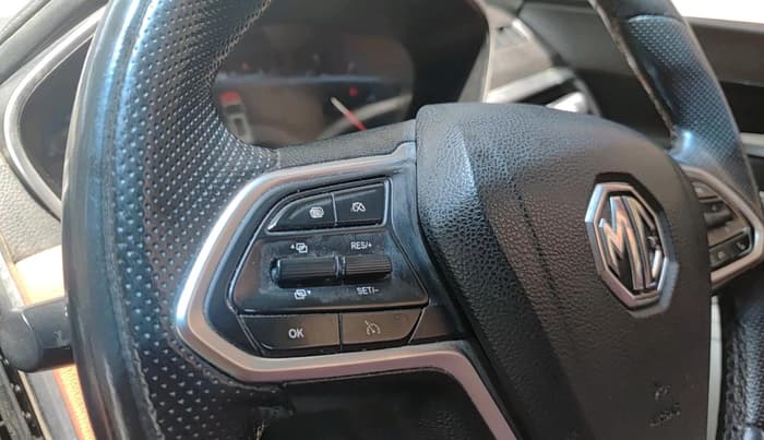2020 MG HECTOR PLUS SHARP 1.5 PETROL TURBO HYBRID MT 6-STR, Petrol, Manual, 1,29,382 km, interior