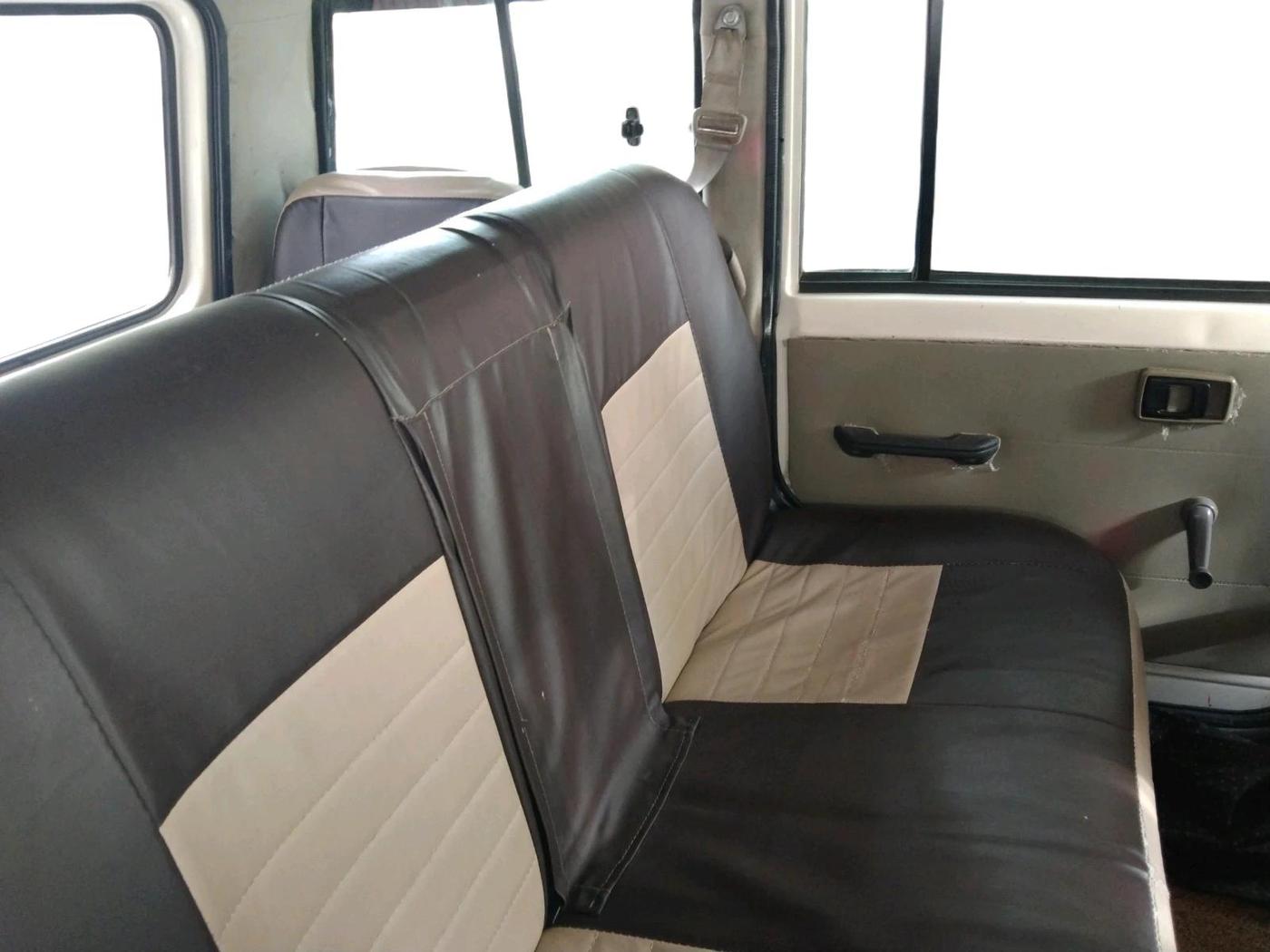 2017 Mahindra Bolero EX BS IV, Diesel, Manual, 69,028 km, interior