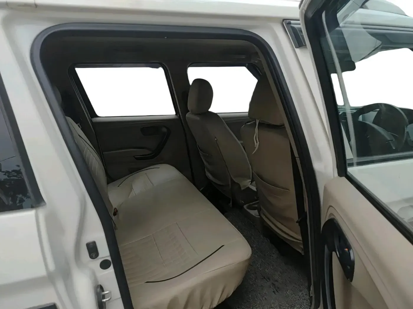 2022 Mahindra BOLERO NEO N 8, Diesel, Manual, 59,720 km, interior