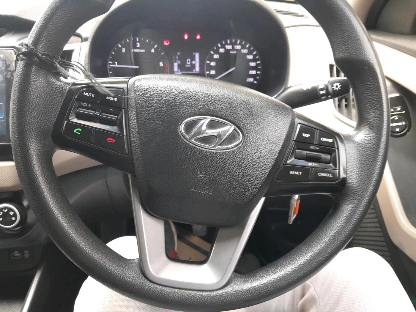 2017 Hyundai Creta BASE 1.4 DIESEL, Diesel, Manual, 1,63,751 km, interior