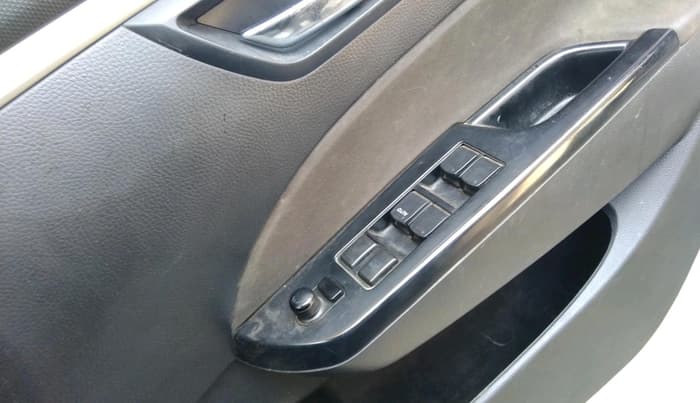 2016 Maruti Swift VDI ABS, Diesel, Manual, 1,32,783 km, interior