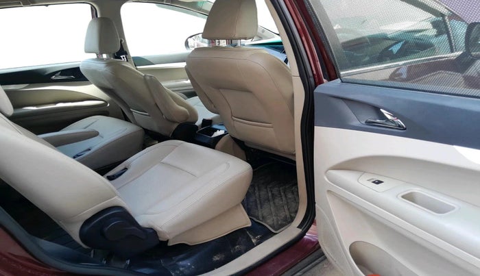 2018 Mahindra MARAZZO M8 7 STR, Diesel, Manual, 76,382 km, interior