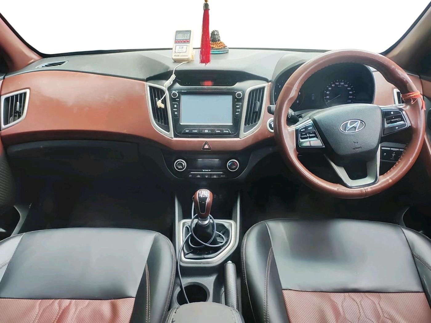 2015 Hyundai Creta SX (O) 1.6 DIESEL, Diesel, Manual, 1,08,495 km, interior