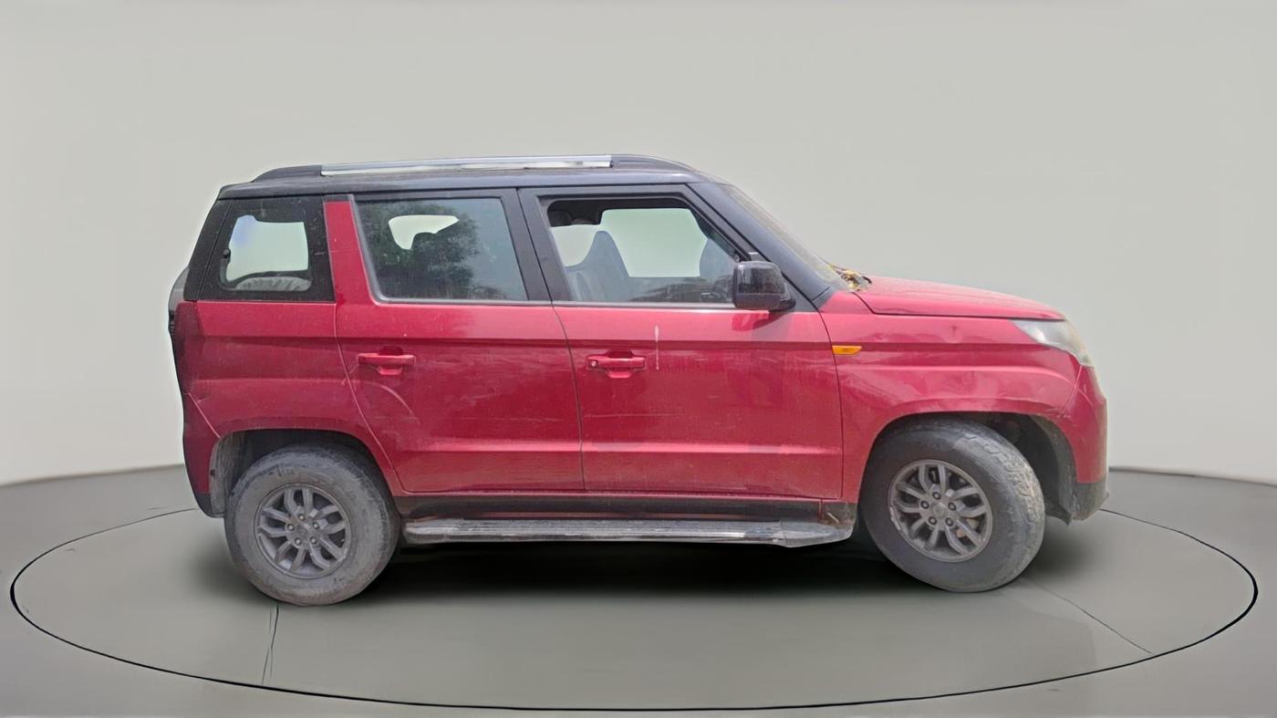 2018 Mahindra TUV300 T10, Diesel, Manual, 25,262 km, exterior