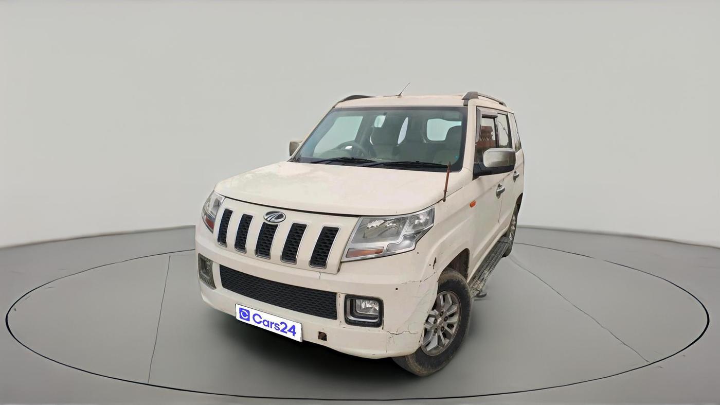 2015 Mahindra TUV300 T8 AMT, Diesel, Automatic, 1,47,830 km, exterior
