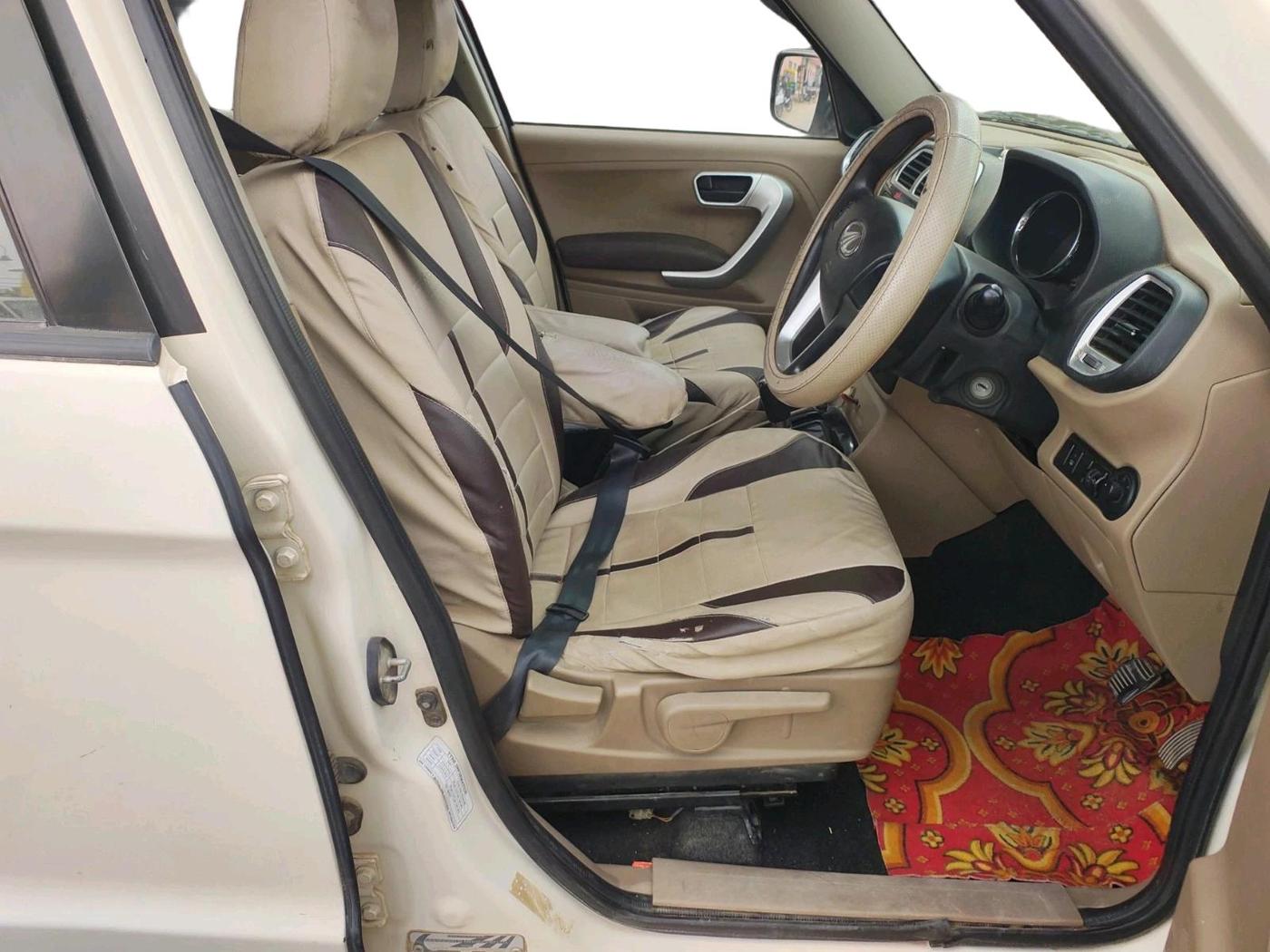 2015 Mahindra TUV300 T8 AMT, Diesel, Automatic, 1,47,830 km, interior