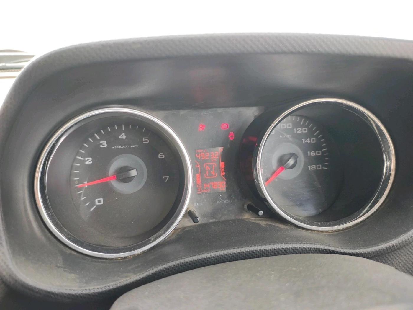 2015 Mahindra TUV300 T8 AMT, Diesel, Automatic, 1,47,830 km, interior