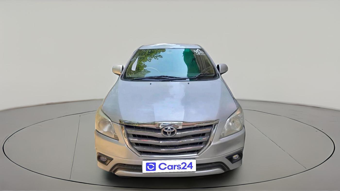 2013 Toyota Innova 2.5 VX 8 STR, Diesel, Manual, 1,33,836 km, exterior