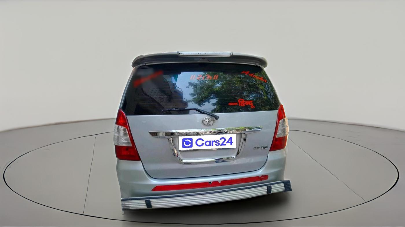 2013 Toyota Innova 2.5 VX 8 STR, Diesel, Manual, 1,33,836 km, exterior